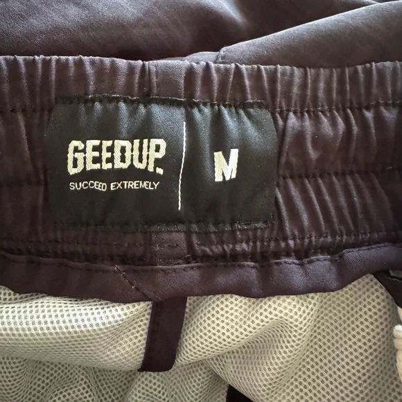 GEEDUP Dark  Men's Elastic Waist  Shorts - Picture 2 of 4